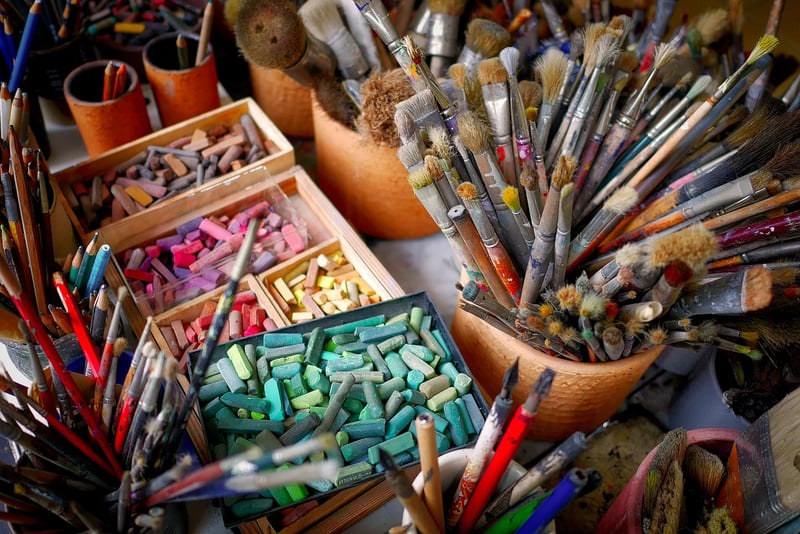Kids crafting